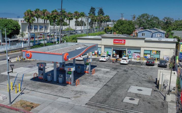 Pictures of Retail property located at 3774 S Western Ave, Los Angeles, CA 90018 for sales - image #1