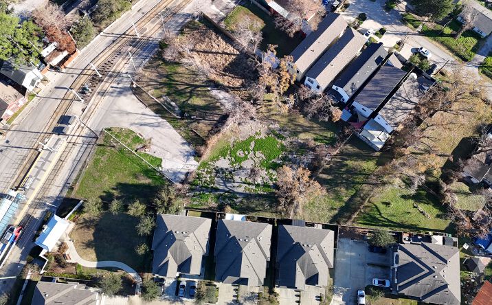 Pictures of Land property located at 4701 Fulton St, Houston, TX 77009 for sales - image #1
