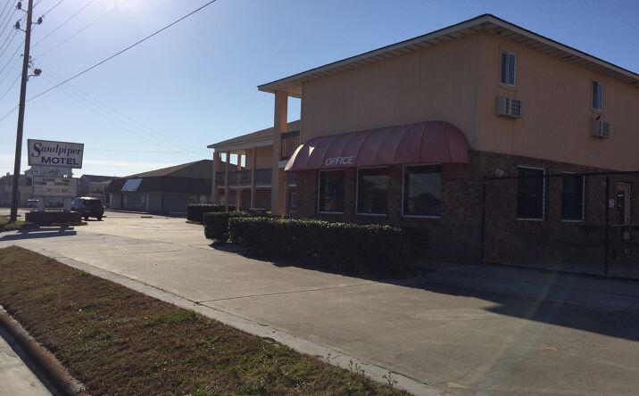 Pictures of Hospitality property located at 200 E Fort Macon Rd, Atlantic Beach, NC 28512 for sales - image #1