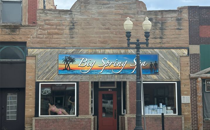Pictures of Mixed Use property located at 117 Main Street, Lewistown, MT 59457 for sales - image #1