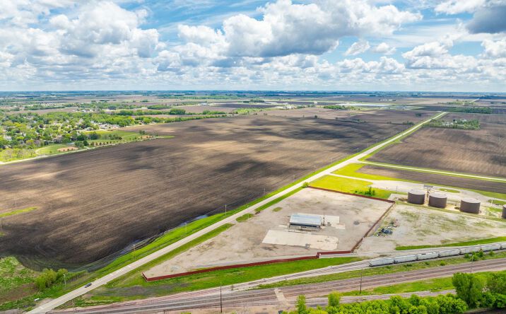 Pictures of Industrial property located at 2302 S Pierce Avenue, Mason City, IA 50401 for sales - image #1