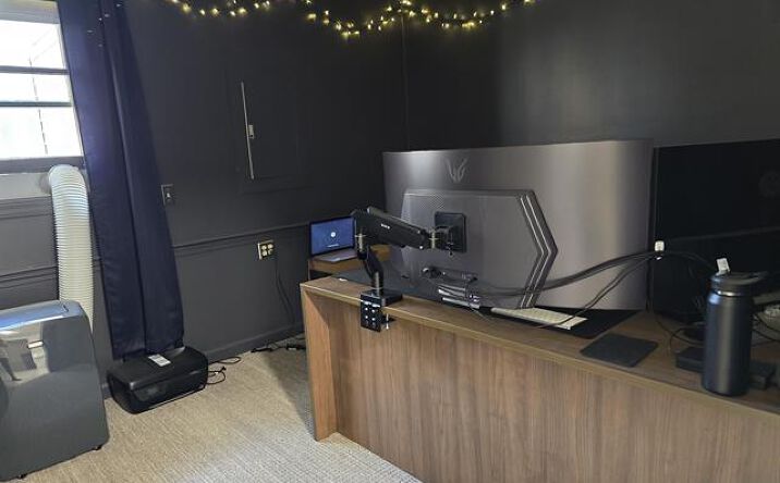 Pictures of Office property located at 276 Newport Road, New London, NH 03257 for sales - image #1