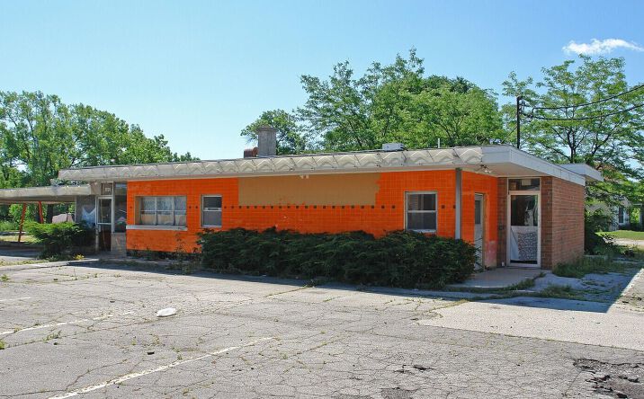 Pictures of Land property located at 1701 12th St, Racine, WI 53403 for sales - image #1