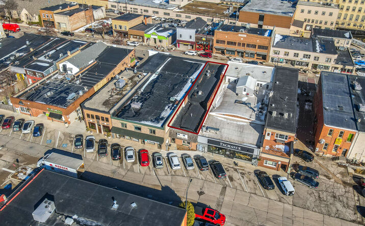 Pictures of Office, Retail property located at 321 Main Ave, De Pere, WI 54115 for sales - image #1