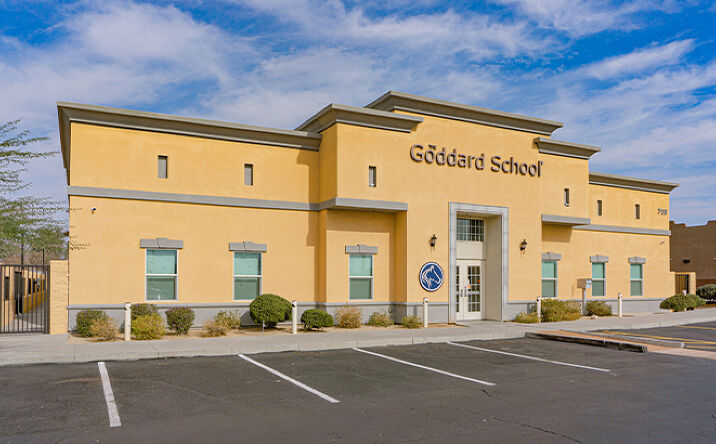 Pictures of Retail, Special Purpose property located at 720 E Warner Rd, Gilbert, AZ 85296 for sales - image #1