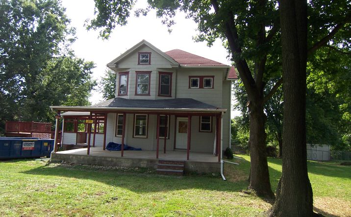 Pictures of Mixed Use, Office, Retail, Self Storage property located at 1902 Market St, Linwood, PA 19061 for sales - image #1