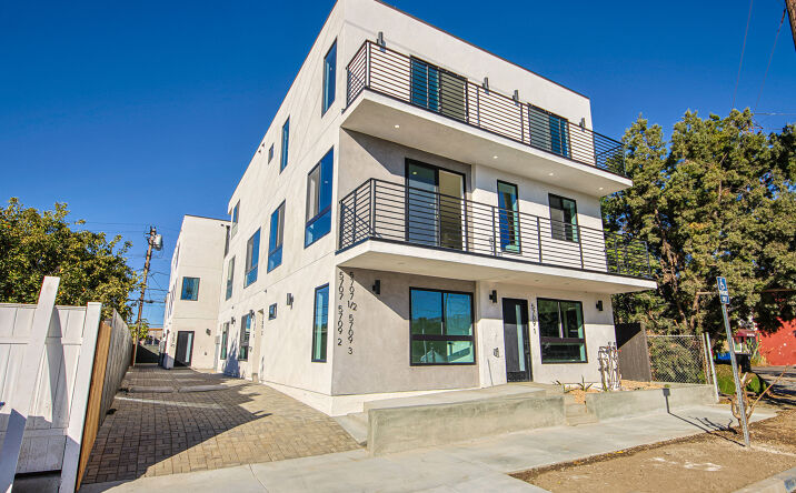Pictures of Multifamily property located at 5709 Auckland Ave, Los Angeles, CA 91601 for sales - image #1