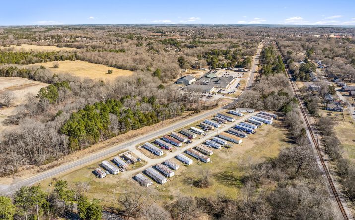 Pictures of Mobile Home Park property located at 2787 Dawson Dr, Chester, SC 29706 for sales - image #1