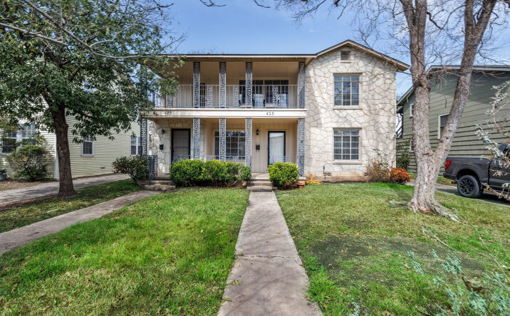Pictures of Multifamily property located at 423 Bryn Mawr Dr, San Antonio, TX 78209 for sales - image #1