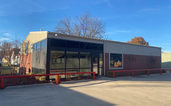 Pictures of Industrial, Retail property located at 621 Cow Aly, Waxahachie, TX 75165 for sales - image #1