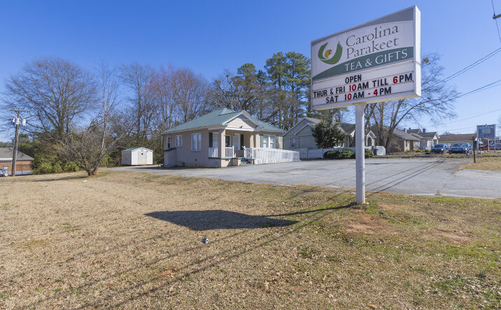 Pictures of Retail property located at 2816 E North Ave, Anderson, SC 29625 for sales - image #1