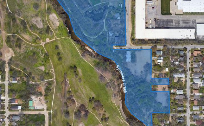 Pictures of Land property located at 428 Bostick St, Fort Worth, TX 76105 for sales - image #1