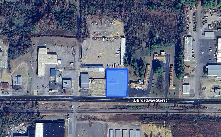 Pictures of Land property located at 1313 E Broadway St, Morrilton, AR 72110 for sales - image #1