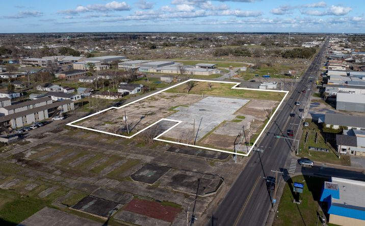 Pictures of Land property located at 1605 Broad St, Lake Charles, LA 70601 for sales - image #1