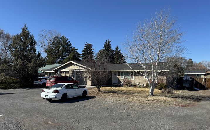 Pictures of Multifamily property located at 2907 SW Meadow Ln, Redmond, OR 97756 for sales - image #1