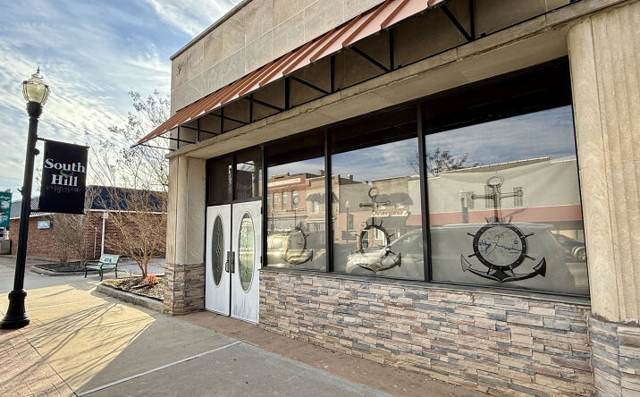 Pictures of Retail property located at 115 N Mecklenburg Ave, South Hill, VA 23970 for sales - image #1