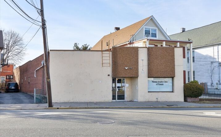 Pictures of Retail, Office property located at 111 Lexington Ave, Passaic, NJ 07055 for sales - image #1