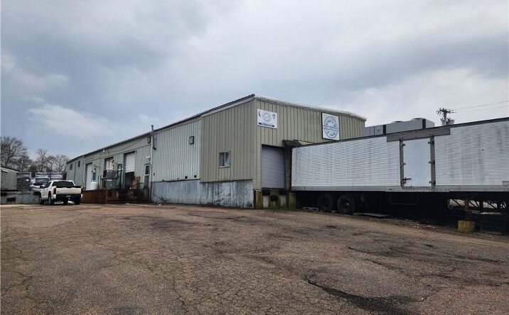 Pictures of Land, Industrial, Office, Self Storage property located at 20 Walts Way, Narragansett, RI 02882 for sales - image #1