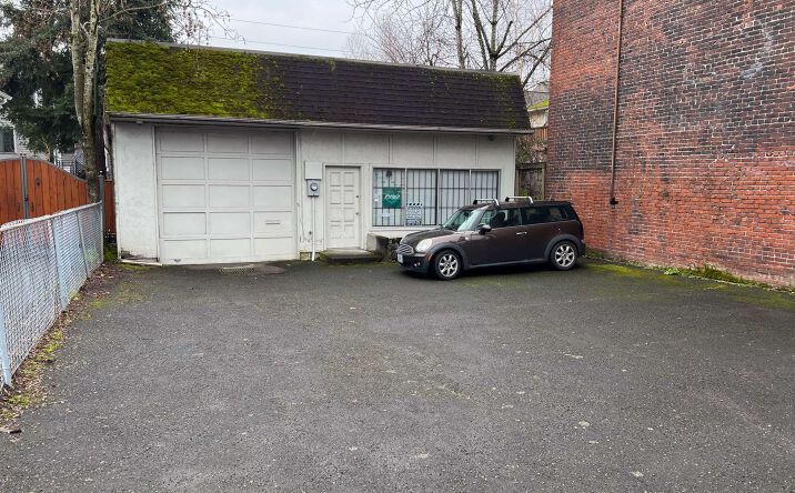 Pictures of Retail, Office, Industrial property located at 3522 SE Belmont St, Portland, OR 97214 for sales - image #1