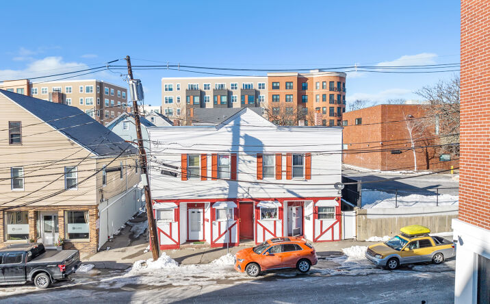 Pictures of Multifamily property located at 7 Felton St, Waltham, MA 02453 for sales - image #1