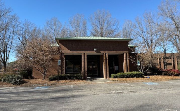 Pictures of Office, Retail property located at 5610 University Pkwy, Winston-Salem, NC 27105 for sales - image #1