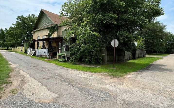 Pictures of Special Purpose property located at 00 W 6th Street, Winfield, TX 75493 for sales - image #1