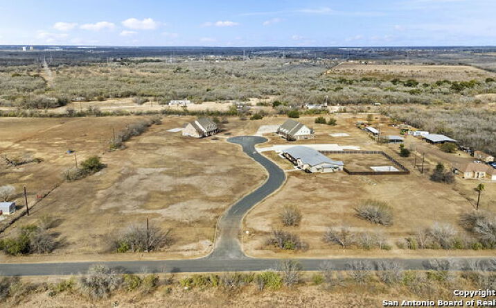Pictures of Industrial property located at 17606 Tucker Place, San Antonio, TX 78221 for sales - image #1