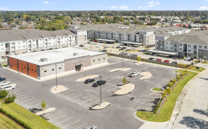 Pictures of Retail, Special Purpose property located at 13505 Millerville Greens Blvd, Baton Rouge, LA 70816 for sales - image #1