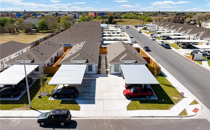 Pictures of Multifamily property located at 1613 N Molino Drive, Edinburg, TX 78541 for sales - image #1