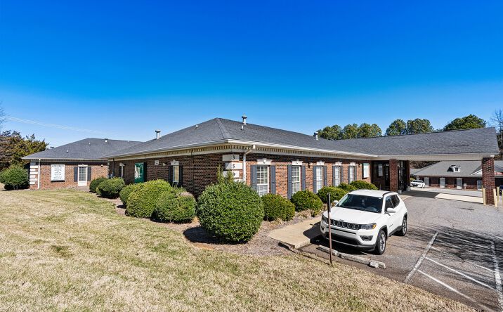 Pictures of Office property located at 357 & 359 Williamson Rd, Mooresville, NC 28117 for sales - image #1