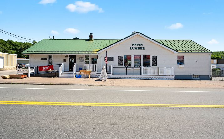 Pictures of Business for Sale, Mixed Use, Retail property located at 830 Cumberland Hill Rd, Woonsocket, RI 02895 for sales - image #1