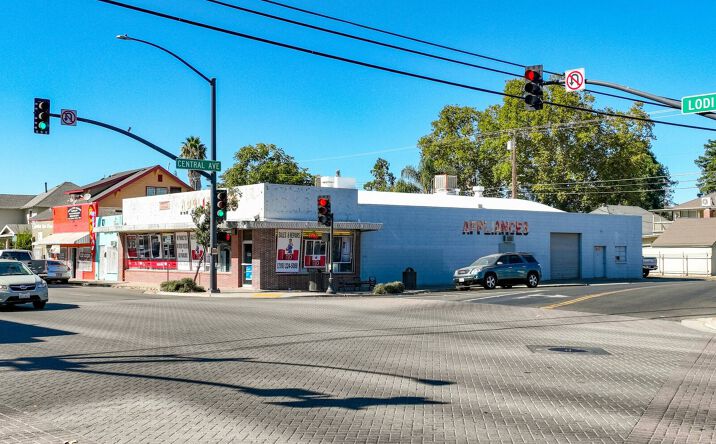 Pictures of Industrial, Retail property located at 355 & 359 E Lodi Ave, Lodi, CA 95240 for sales - image #1