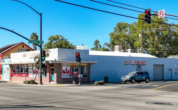 Pictures of Retail, Industrial property located at 355 & 359 E Lodi Ave, Lodi, CA 95240 for sales - image #1