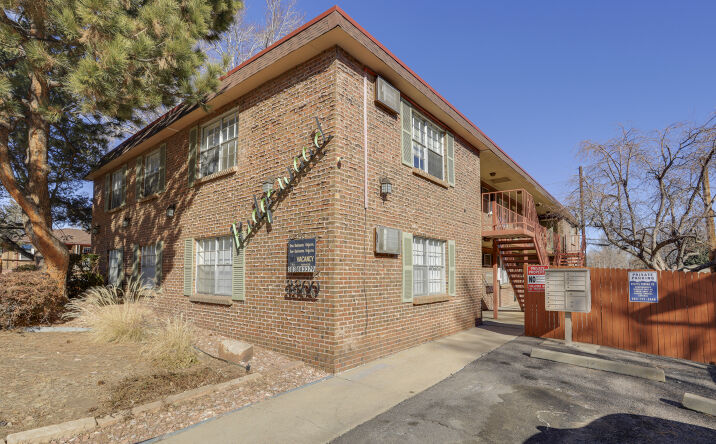Pictures of Multifamily property located at 3300 S Clarkson St, Englewood, CO 80113 for sales - image #1