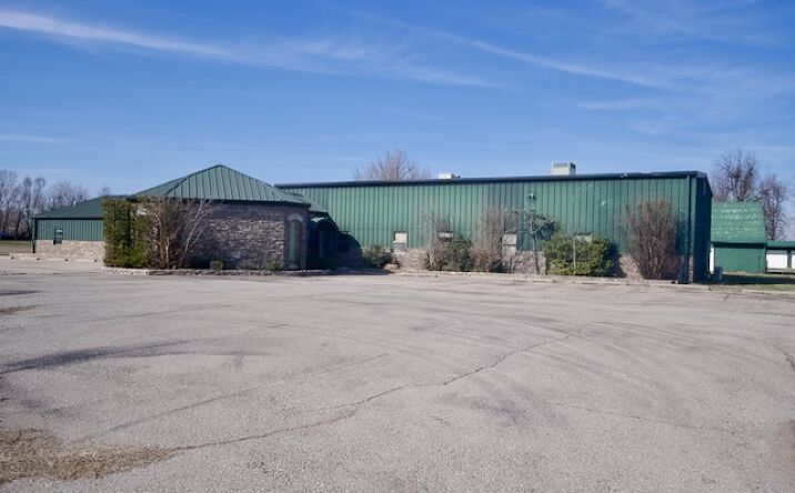Pictures of Office property located at 3102 W Carolina Ave, Chickasha, OK 73018 for sales - image #1