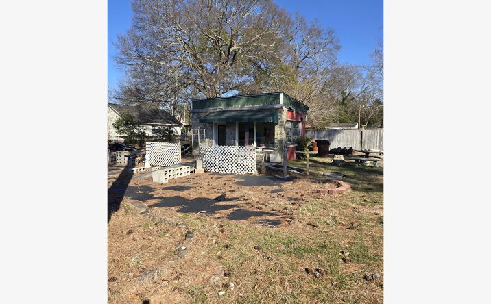 Pictures of Retail property located at 2600 Ramsey St, Fayetteville, NC 28301 for sales - image #1