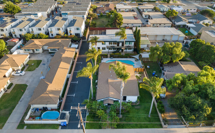 Pictures of Multifamily property located at 1147 Grove Ave, Imperial Beach, CA 91932 for sales - image #1