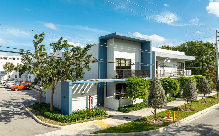 Pictures of Multifamily property located at 24705 SW 129th Ave, Princeton, FL 33032 for sales - image #1