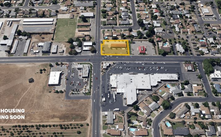 Pictures of Land, Retail property located at 1660 E El Monte Way, Dinuba, CA 93618 for sales - image #1