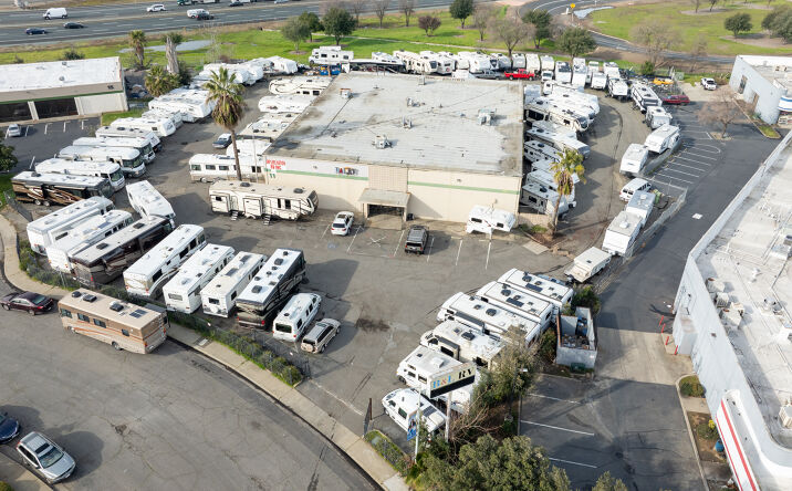 Pictures of Industrial property located at 11 Quinta Ct, Sacramento, CA 95823 for sales - image #1