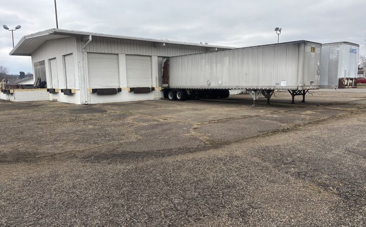 Pictures of Industrial property located at 123 Lee St, Belpre, OH 45714 for sales - image #1