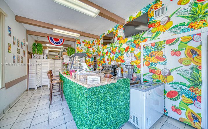 Pictures of Retail property located at Cuban Restaurant Centrically Located In Hialeah On Palm Ave, Hialeah, FL 33012 for sales - image #1