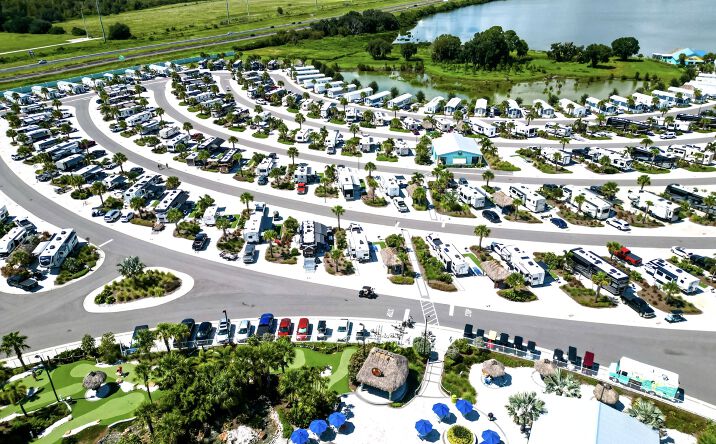 Pictures of Hospitality, Multifamily, Retail property located at 361 Denton Ave, Auburndale, FL 33823 for sales - image #1