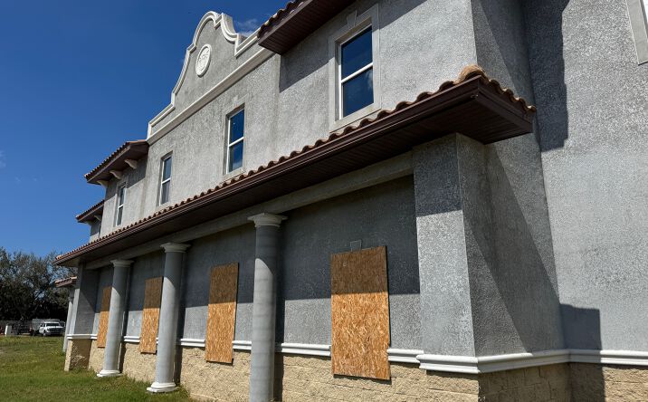Pictures of Hospitality, Land, Multifamily, Office, Senior Living property located at 4207 FL-64, Bradenton, FL 34208 for sales - image #1