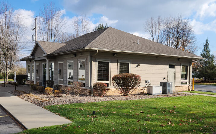 Pictures of Office, Retail property located at 963 State Fair Blvd, Syracuse, NY 13209 for sales - image #1