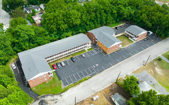 Pictures of Multifamily property located at 1121 Stainback St, Petersburg, VA 23803 for sales - image #1