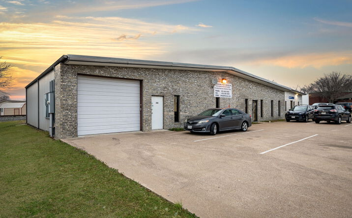 Pictures of Office, Industrial property located at 204 Industrial Ct, Wylie, TX 75098 for sales - image #1