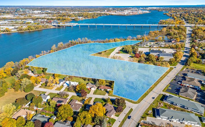Pictures of Land property located at 3200 Riverside Dr, Green Bay, WI 54301 for sales - image #1