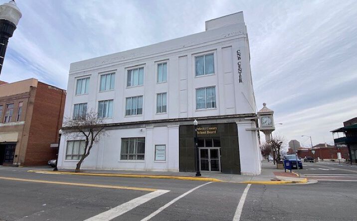 Pictures of Office property located at 202 N Washington Ave, Pulaski, VA 24301 for sales - image #1