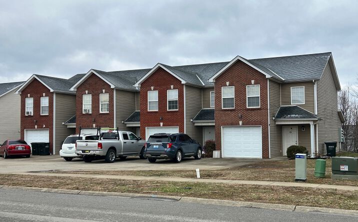 Pictures of Multifamily property located at 133 Darby Woods Ct, Radcliff, KY 40160 for sales - image #1